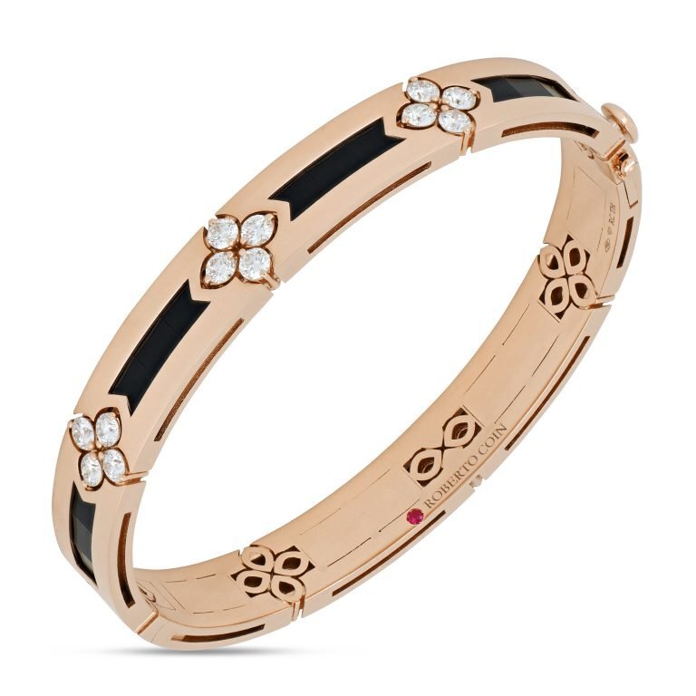 ROBERTO-COIN-LOVE-IN-VERONA-18K-ROSE-GOLD-DIAMONDS-OPEN-FRAME-BANGLE-WITH-BLACK-JADE_ADV888BA2341_SIDE-768x768