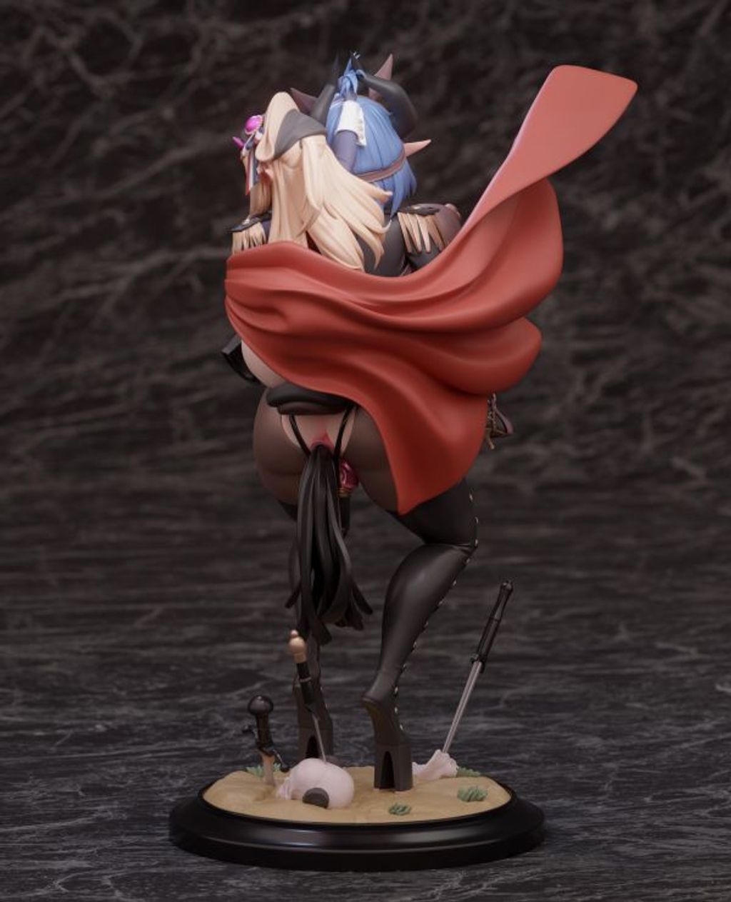 R18-預定SODA_《惡魔王子》騎著噁心戰馬女僕凱旋而歸的新王_9
