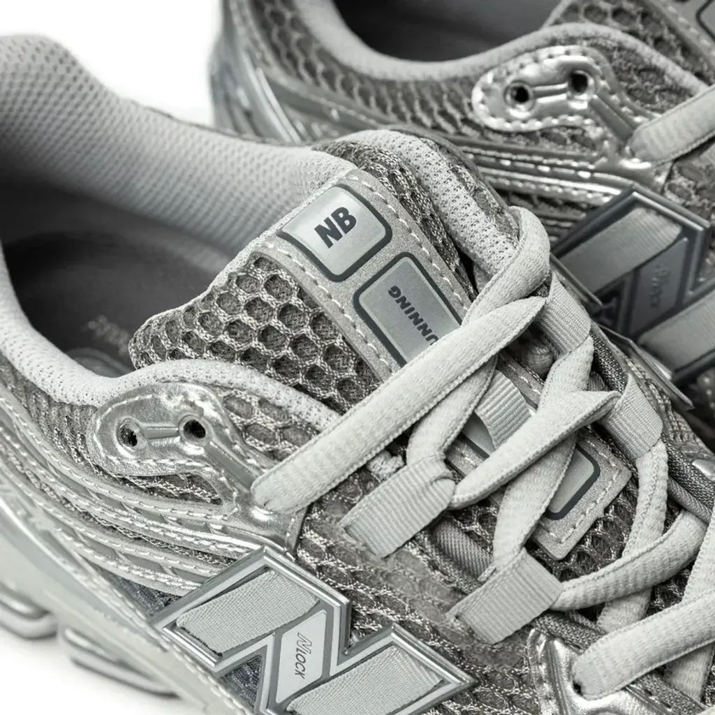 NewBalanceM1906REBSilverGrey4