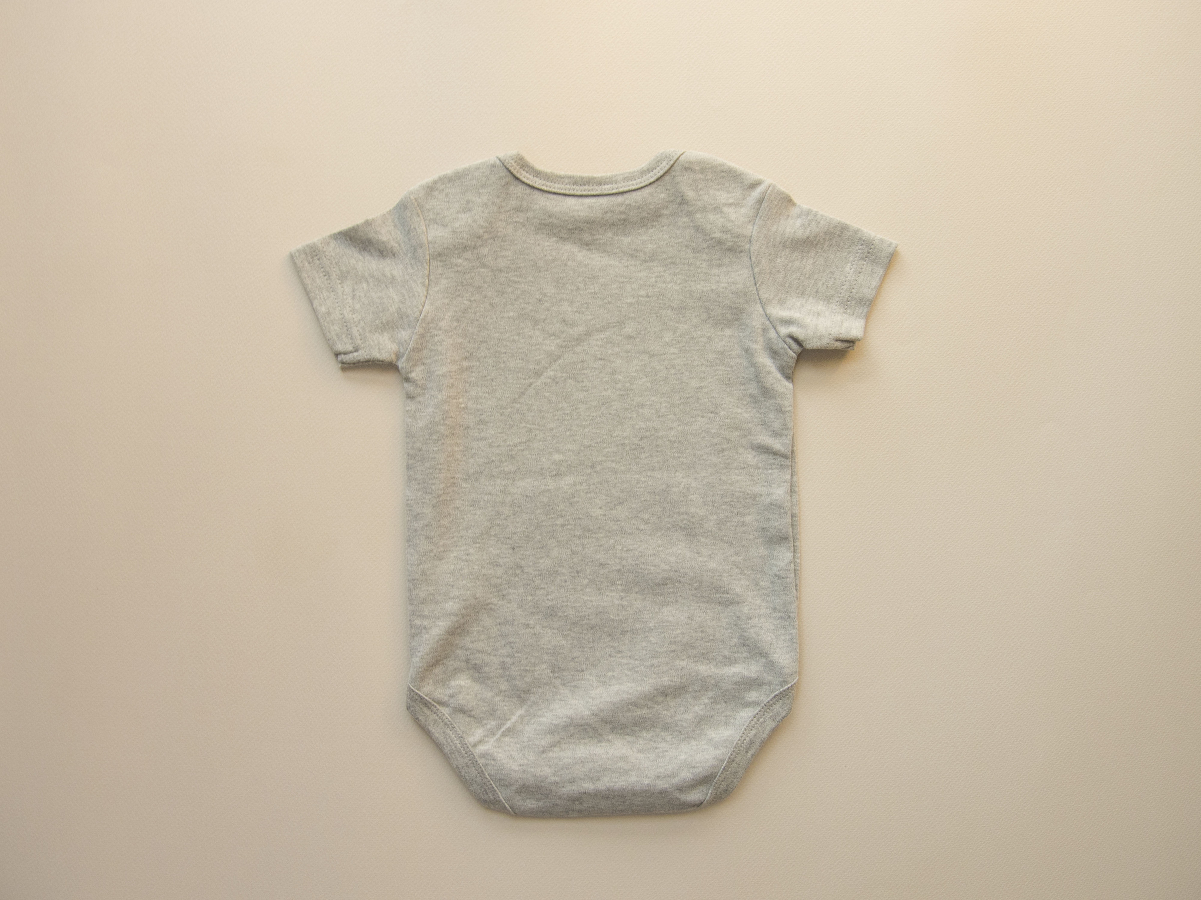 GOTS 灰 短袖包屁衣_23_04