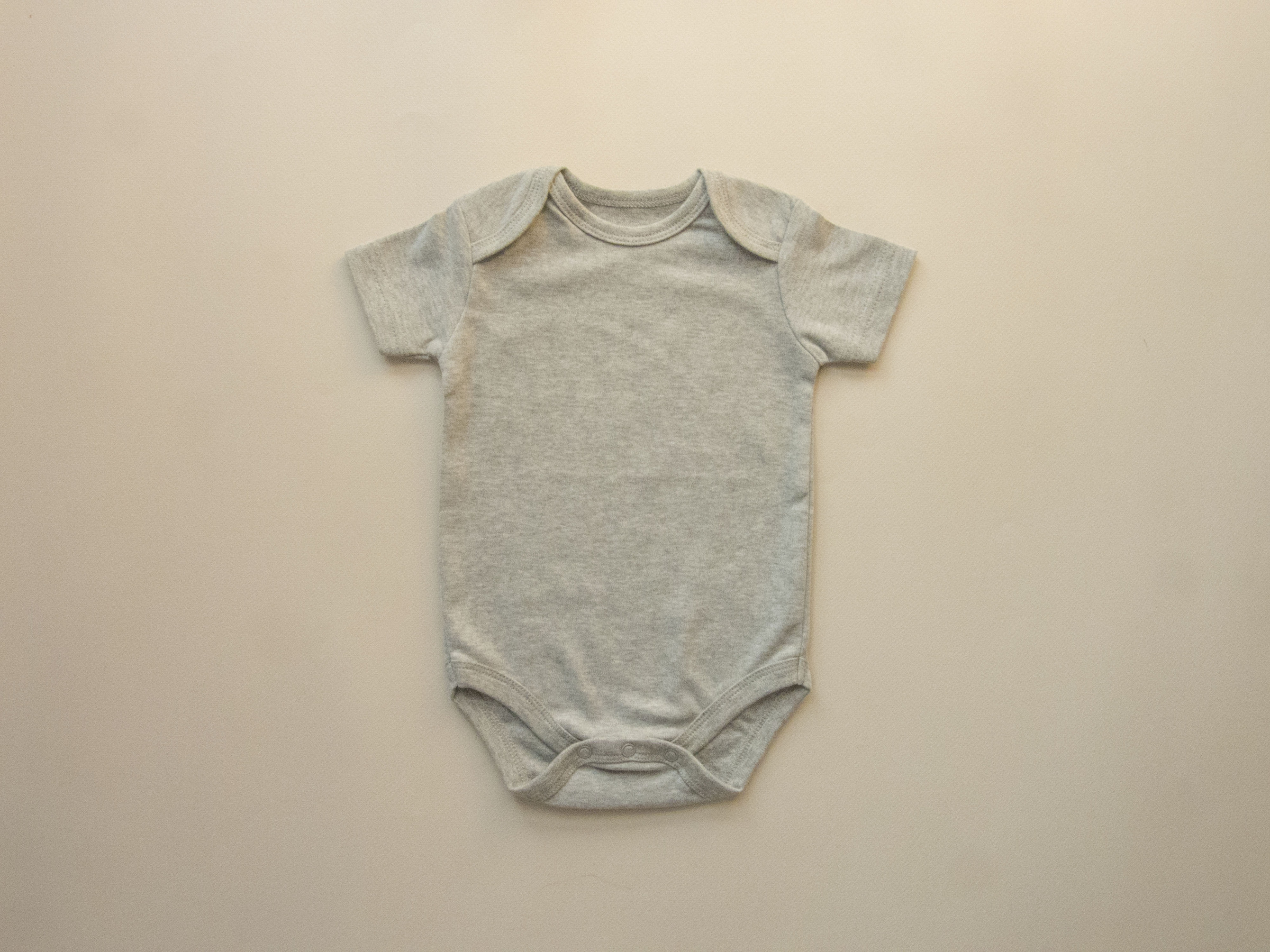 GOTS 灰 短袖包屁衣_23_03