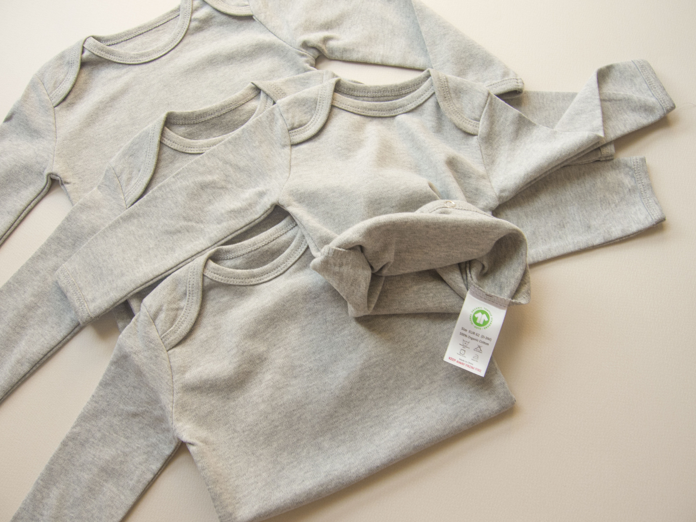 GOTS 灰 長袖包屁衣_23_02