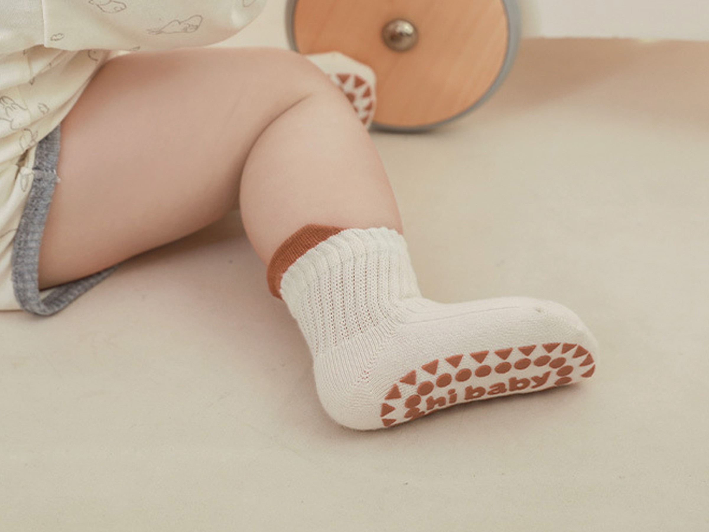 拚色四季防滑襪06