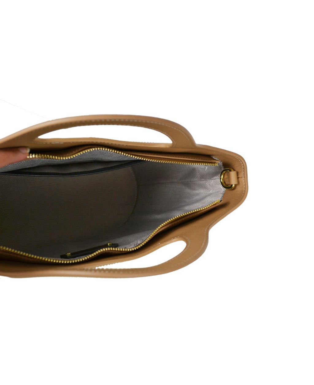 large-handbag-with-shoulder-strap (17)