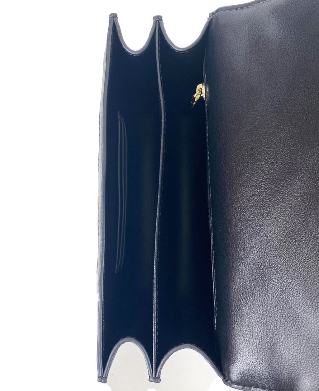 elegant-squared-shoulder-bag-with-shoulder-strap (6)