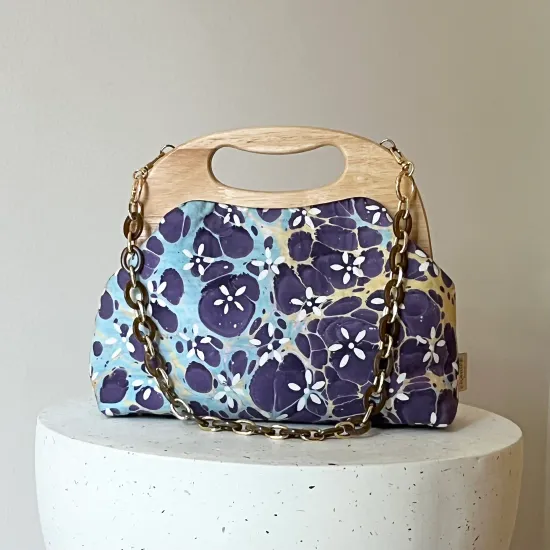 Canvis Batik Designs