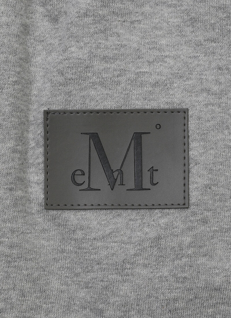 mucent-889-04