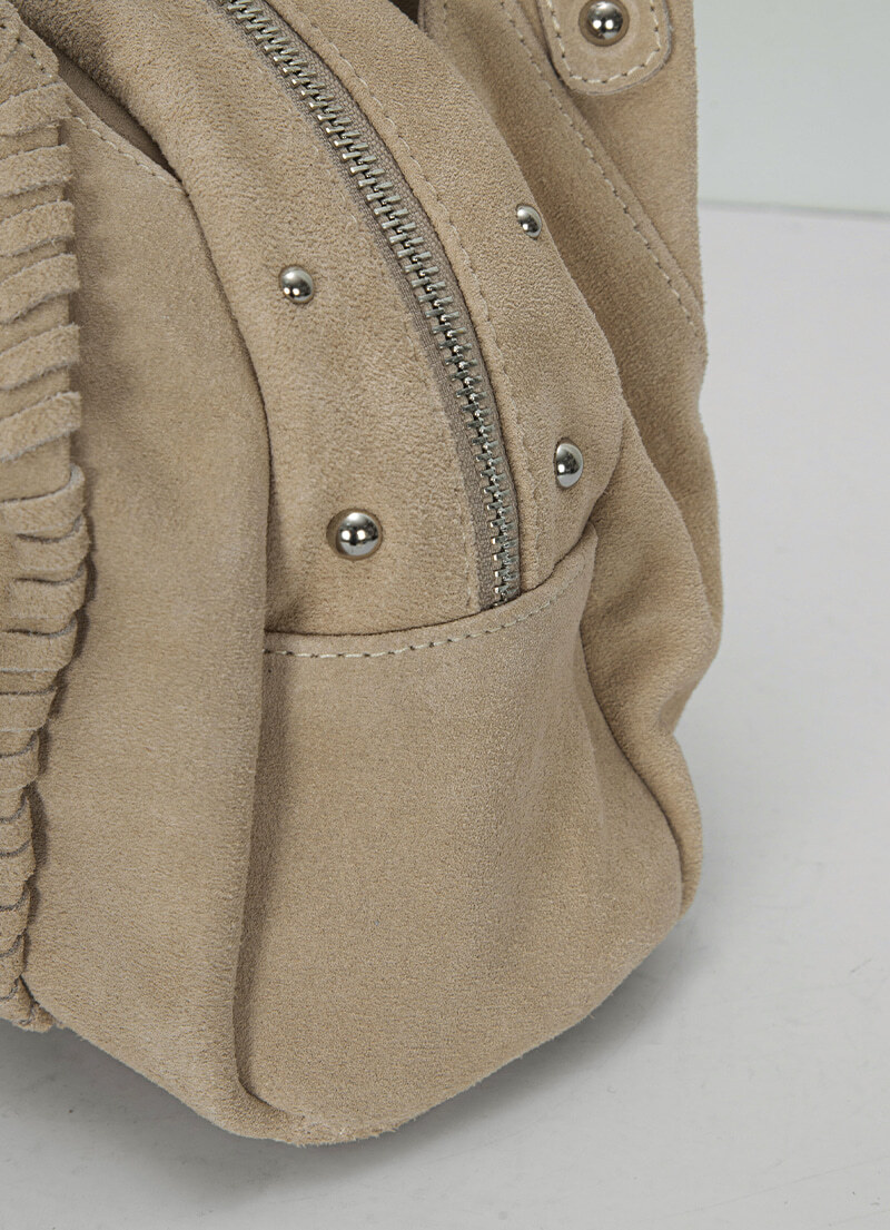 553b162dbc647bae8e8ffa8981012051