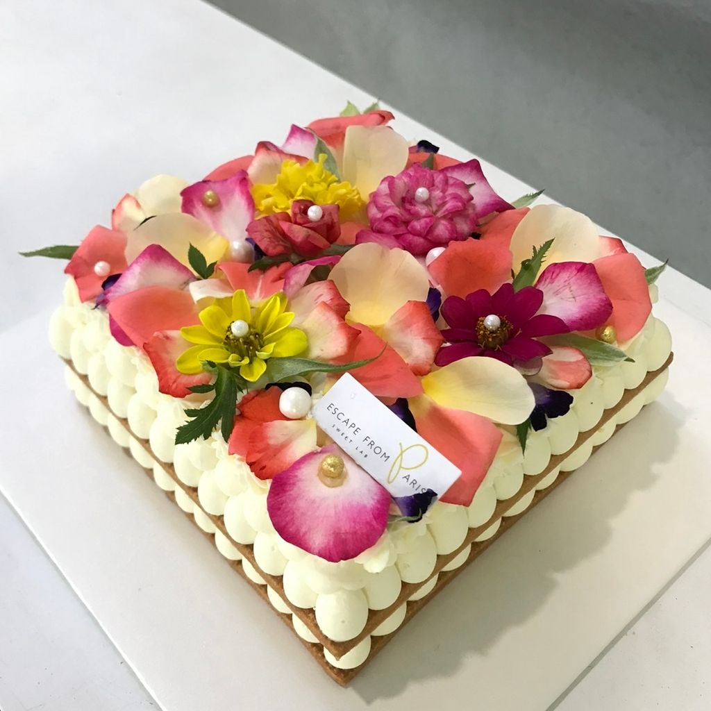 方形食用花蛋糕