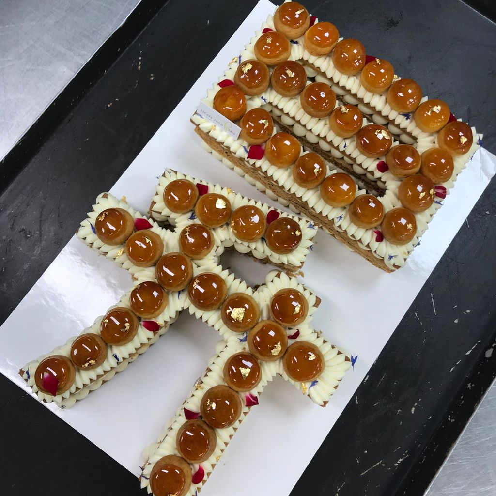 特大聖多諾黑蛋糕中文字「昇」