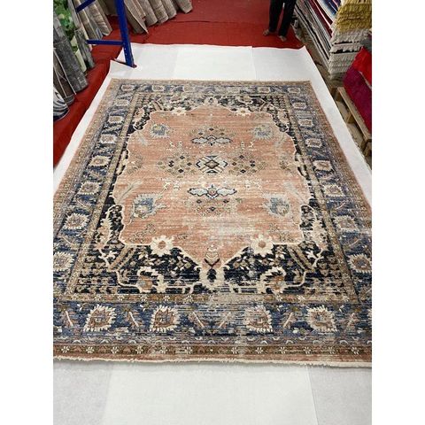 photo_6062299180019333102_x