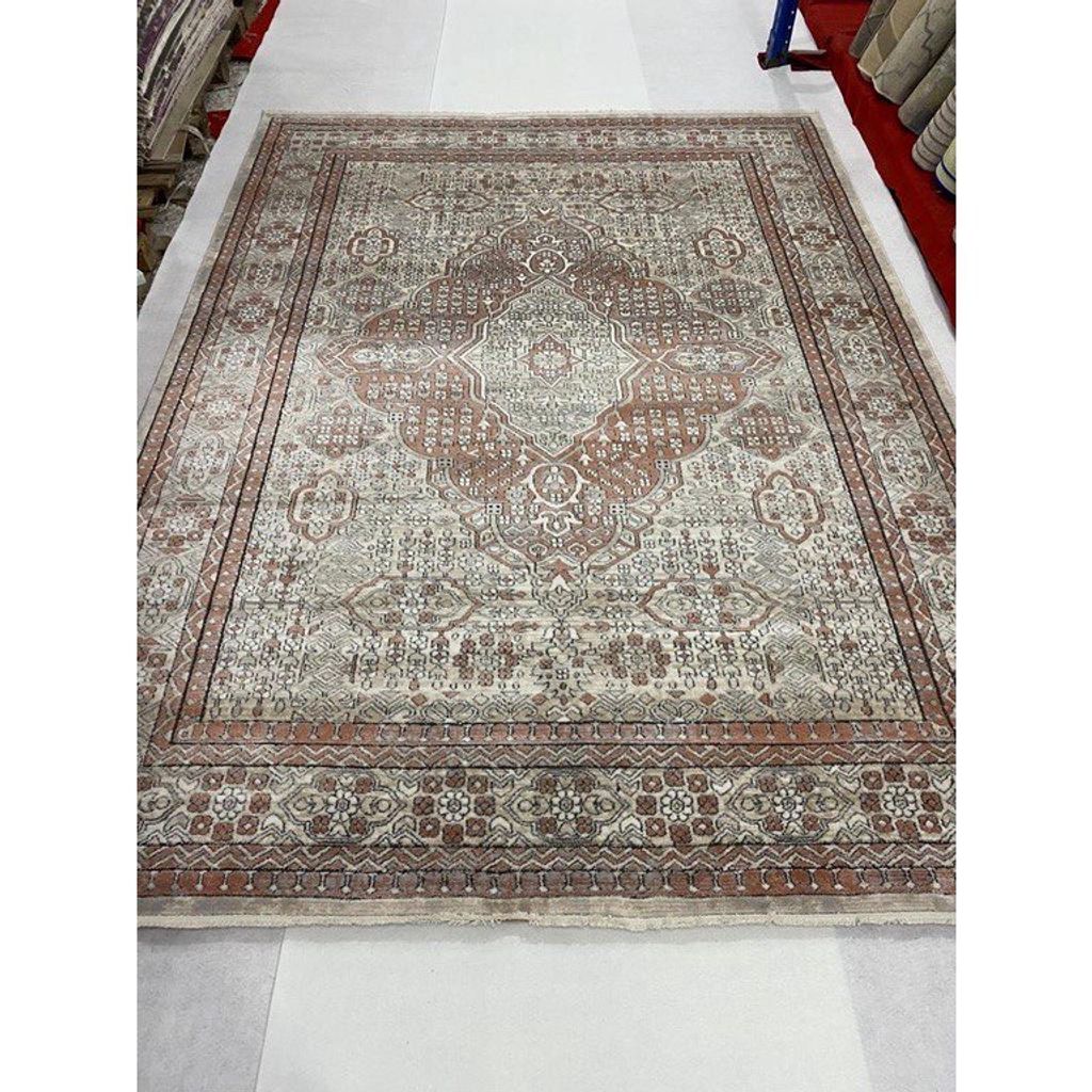 photo_6062299180019333085_x