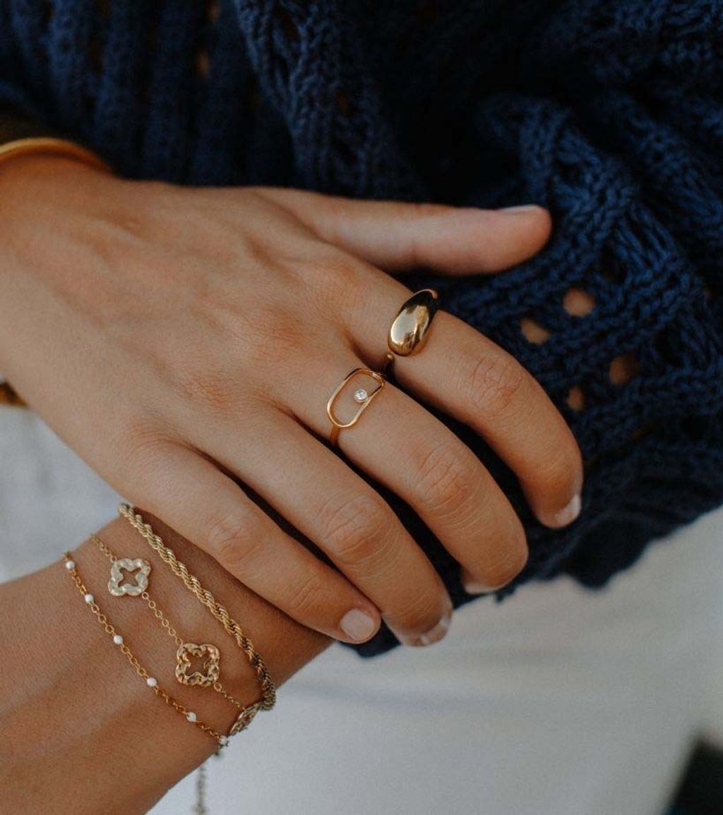 bague-antoinette-portee