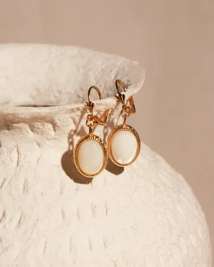 Boucles_d_oreilles_Liv_bd731099-c1e4-41e9-a67c-598c809f71a0_2048x2048.jpg