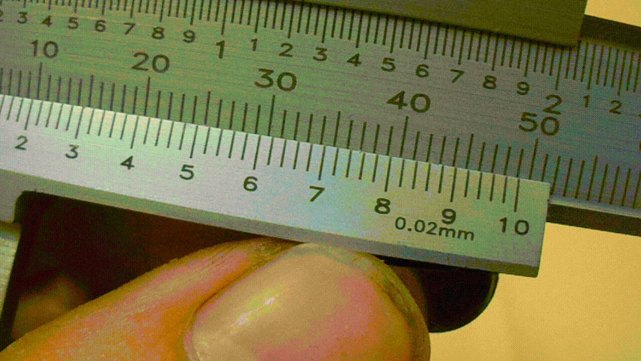 游標卡尺使用動作示意圖