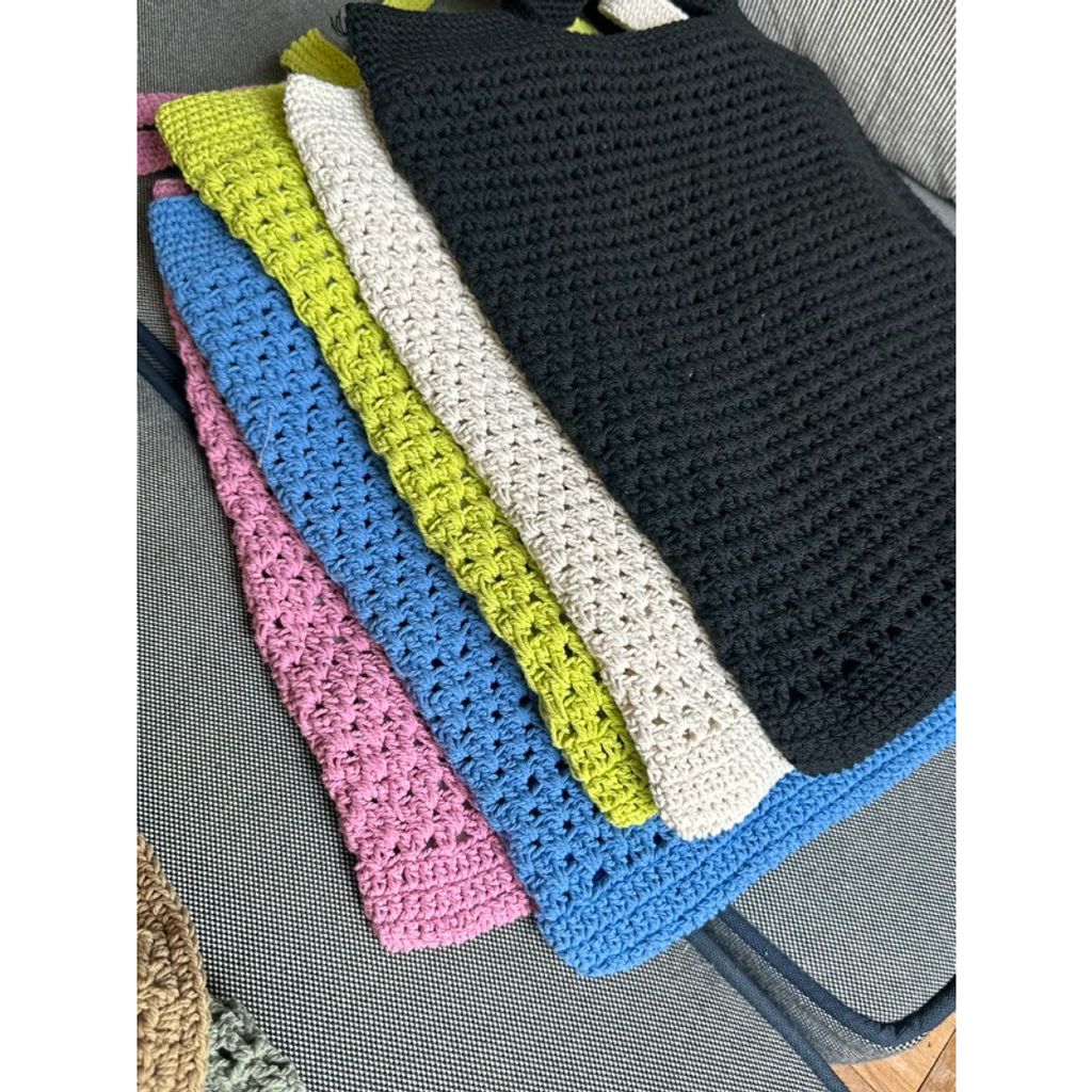 tw-11134207-7r98u-lzykavfs8x0e7e