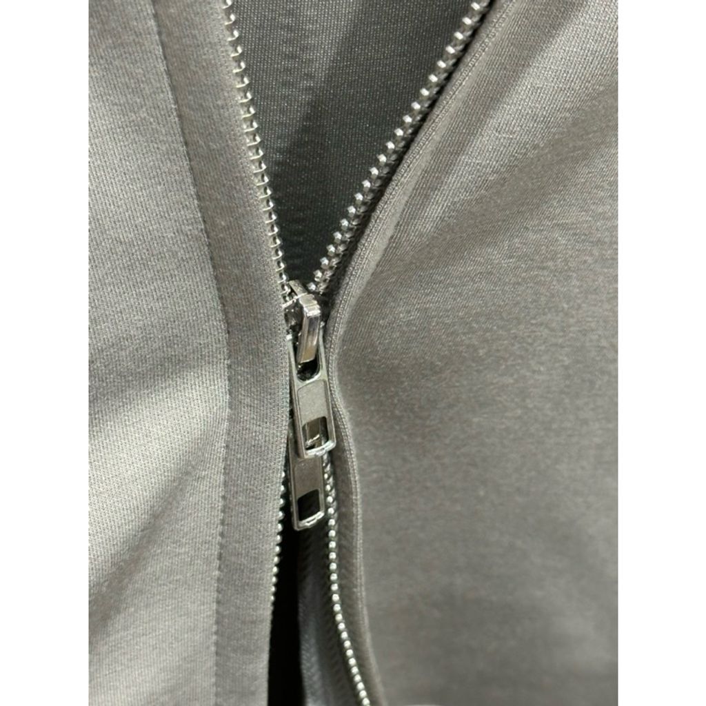 tw-11134207-7rasg-m18db7r9b1n856