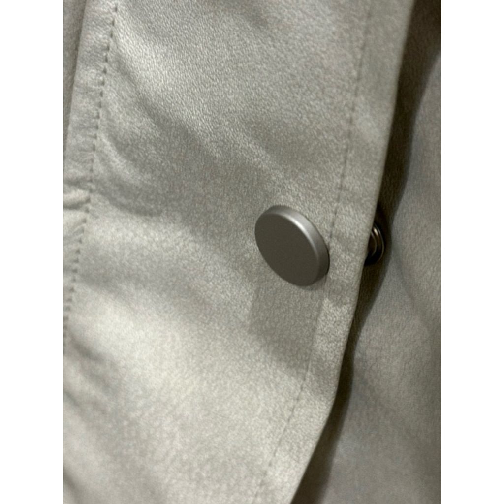 tw-11134207-7rasm-m18e26az0zuab4