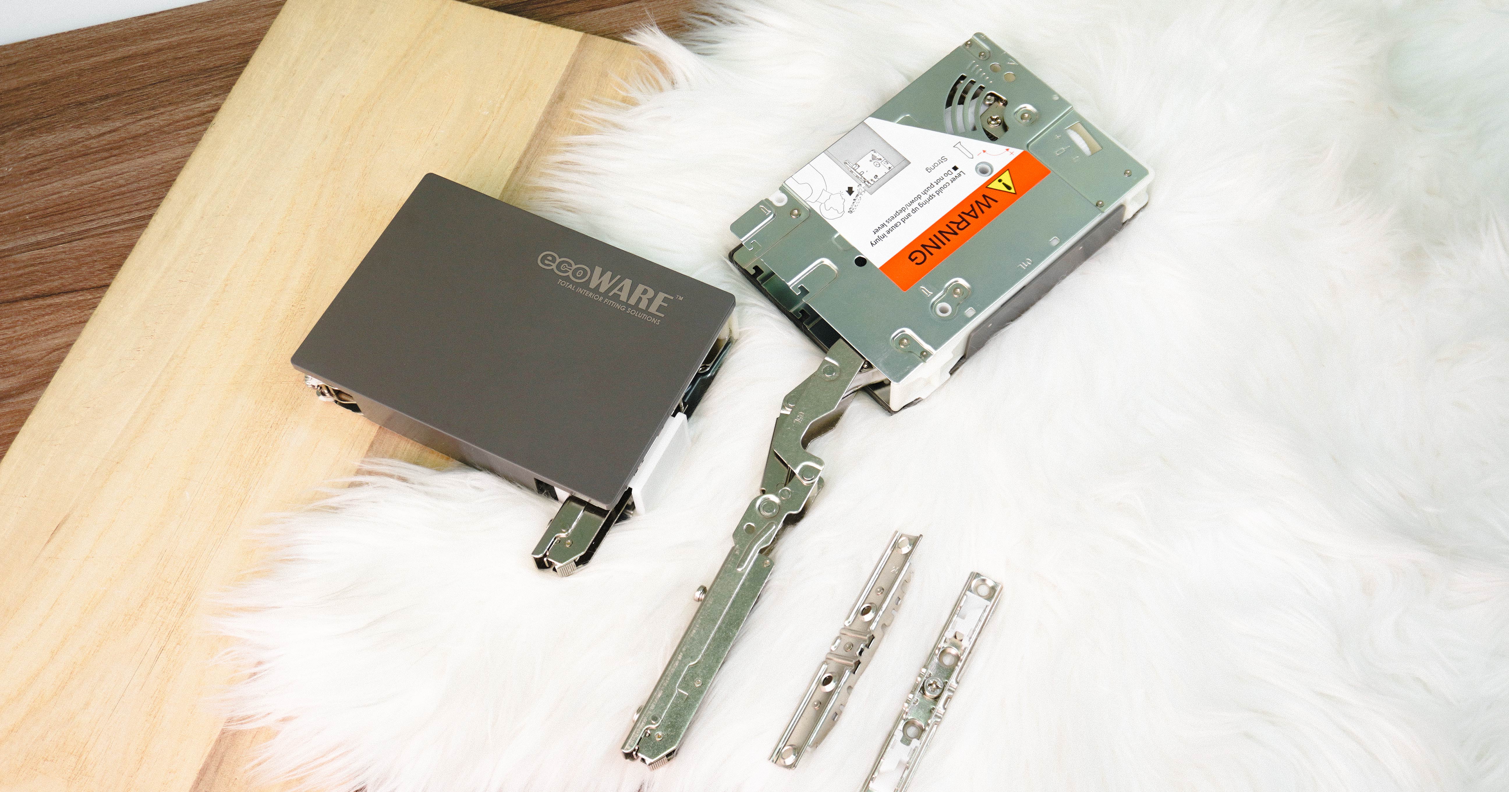 CS642 Flap Stay