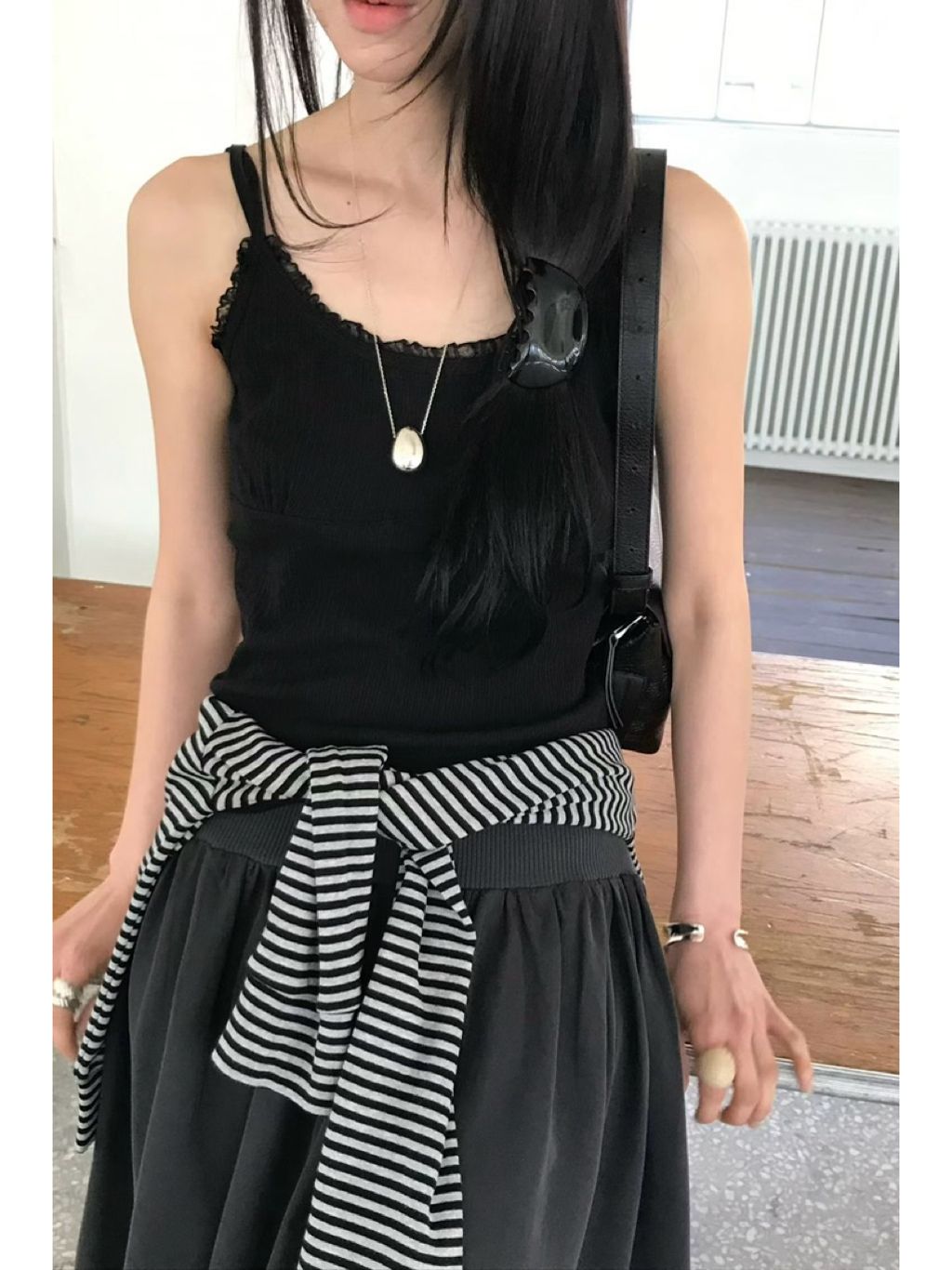 tw-11134207-820l9-mlll5aa7ehol17