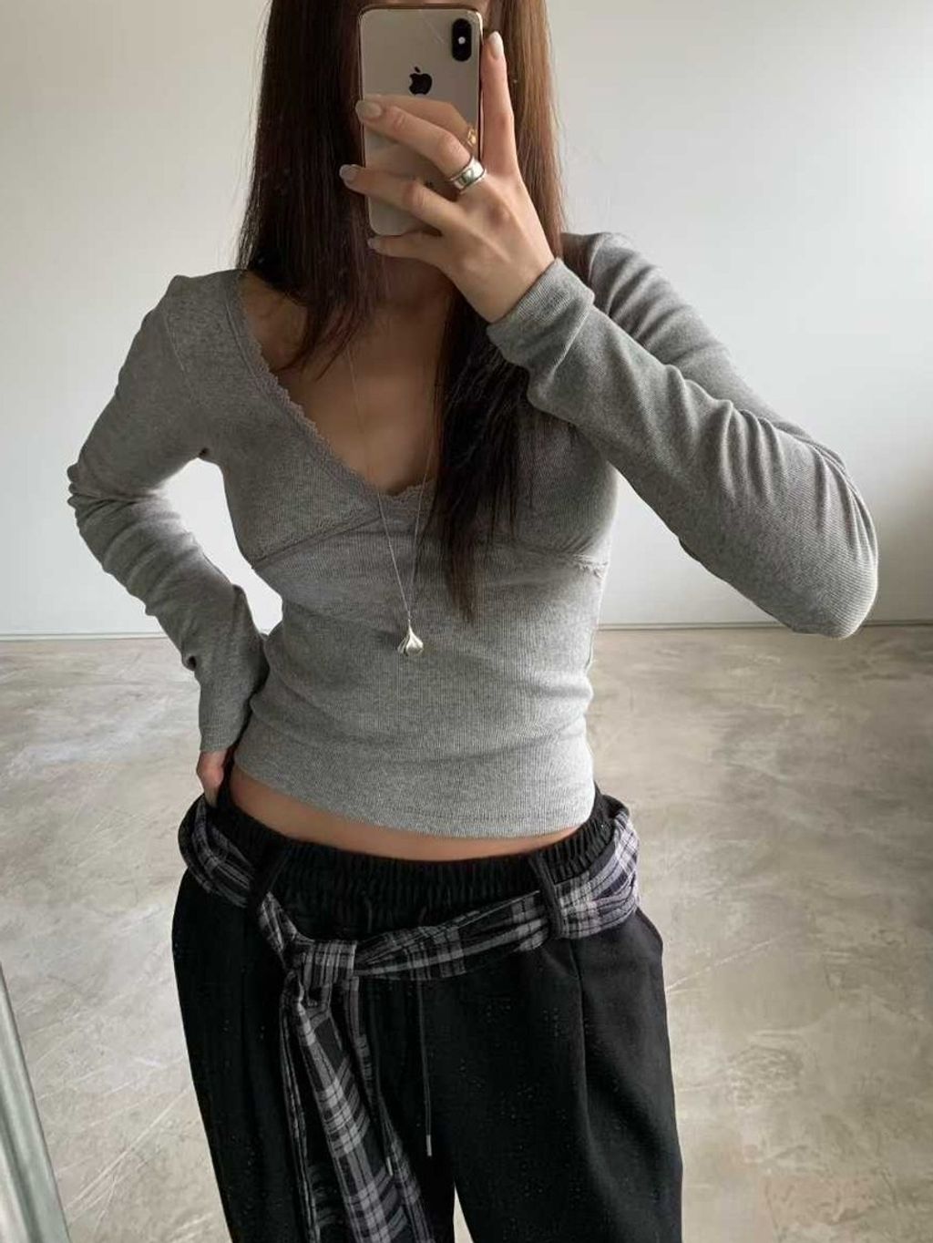 tw-11134207-7ra0g-mde2ex1i7qsq8c