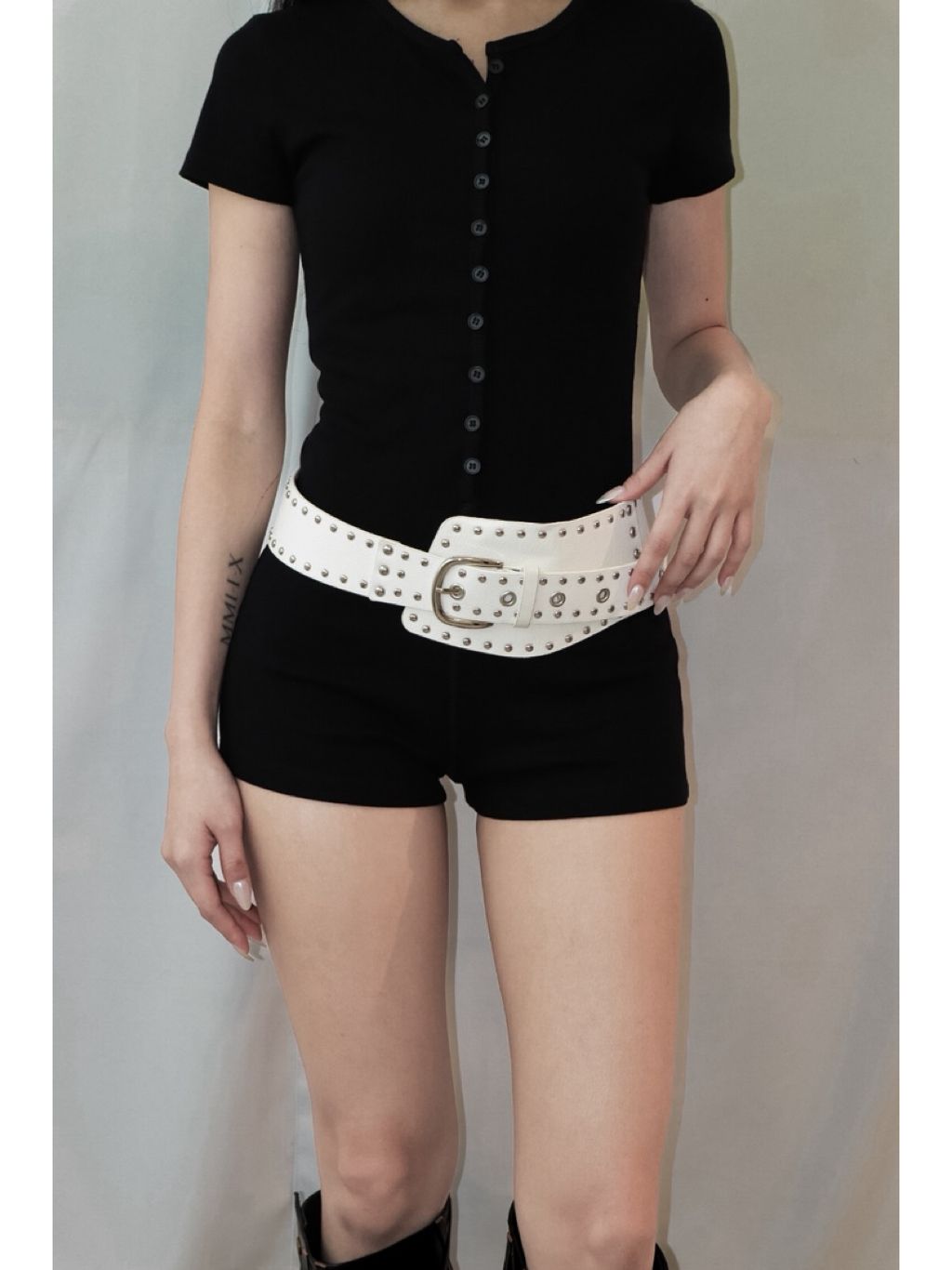 tw-11134207-81ztl-mebhu0ih0flsd2