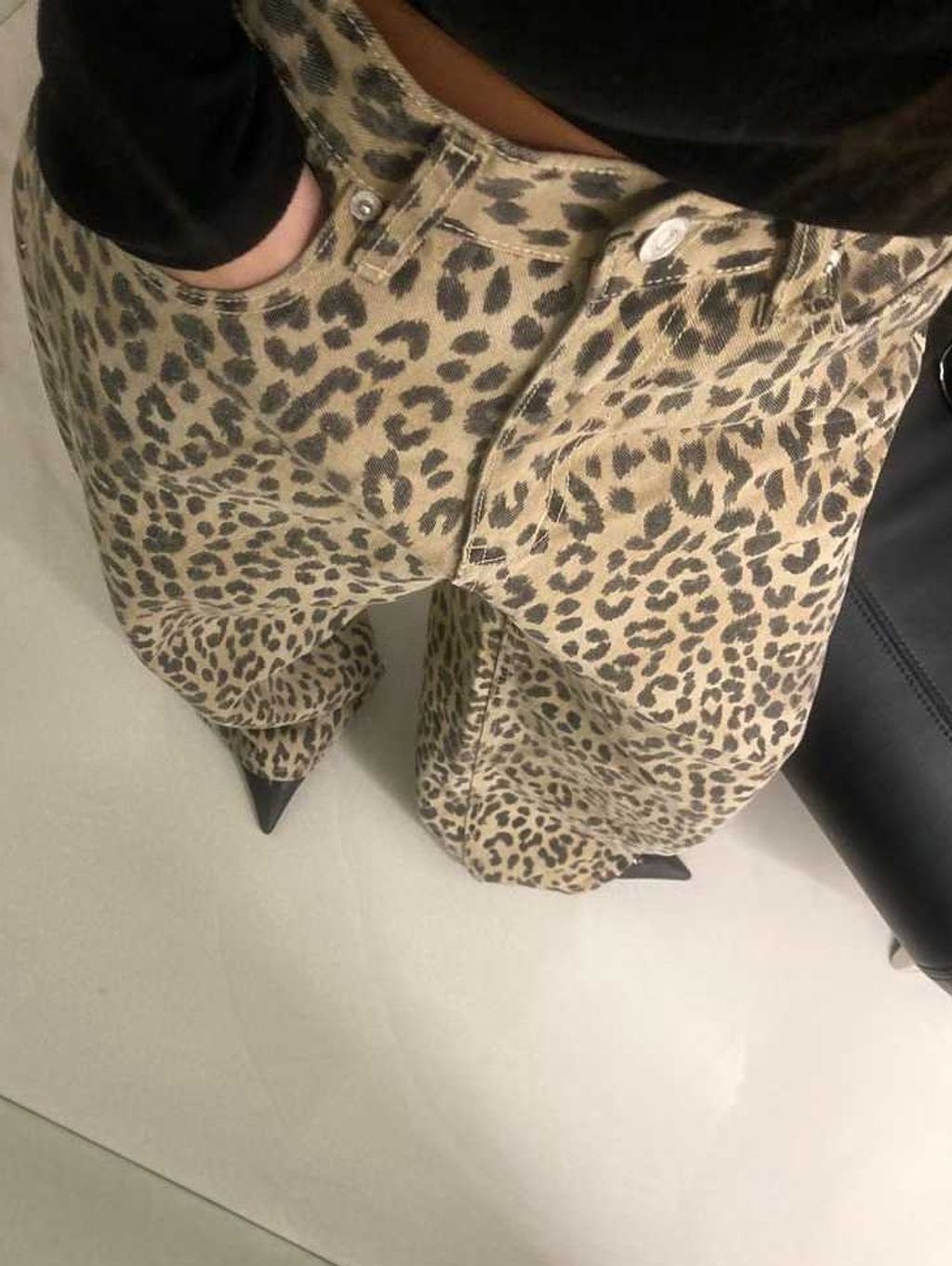 tw-11134207-81ztc-medpvy6gh7gj67