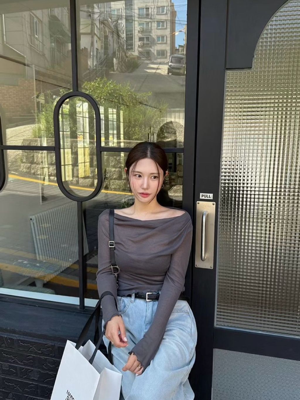 tw-11134207-81ztl-mfsawlypo4y070