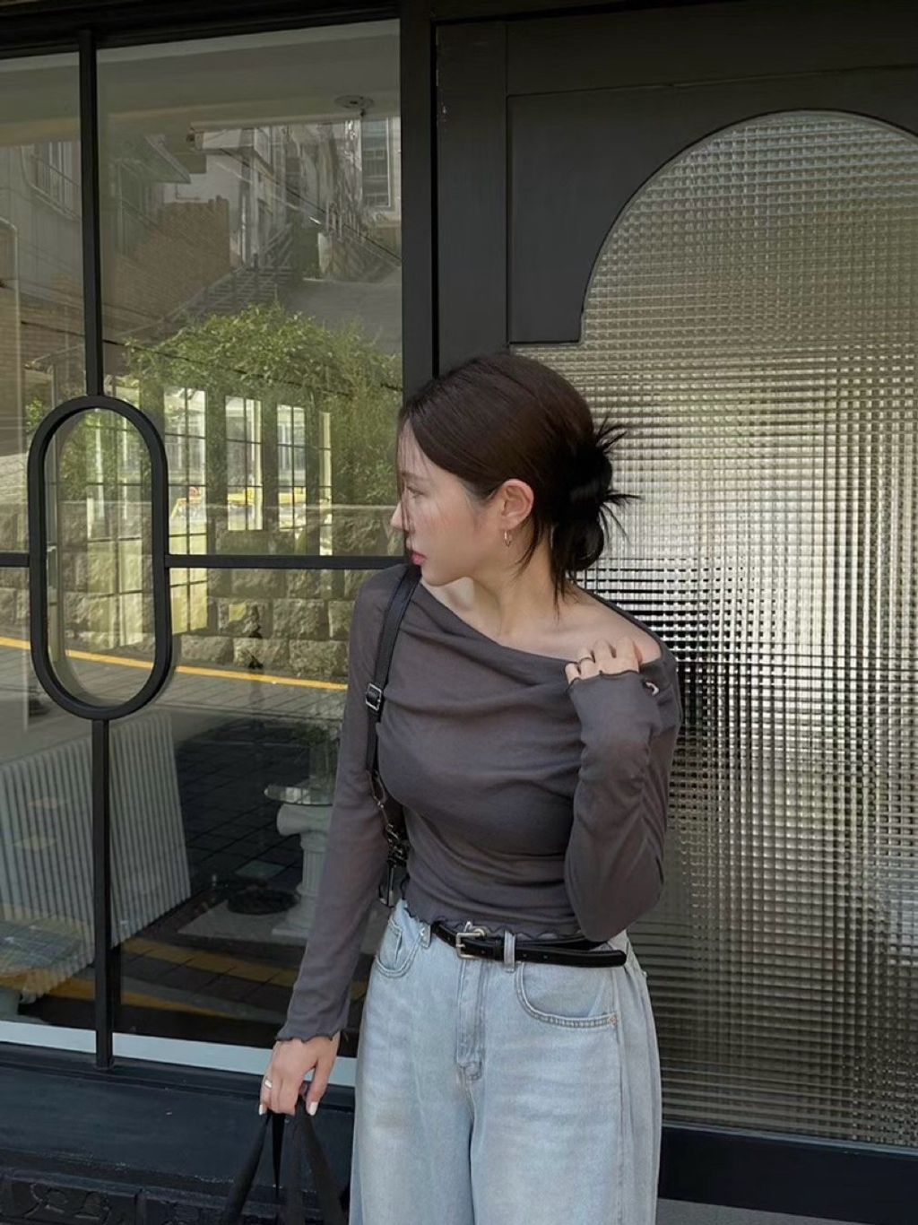 tw-11134207-81ztn-mfsawm01qolm95