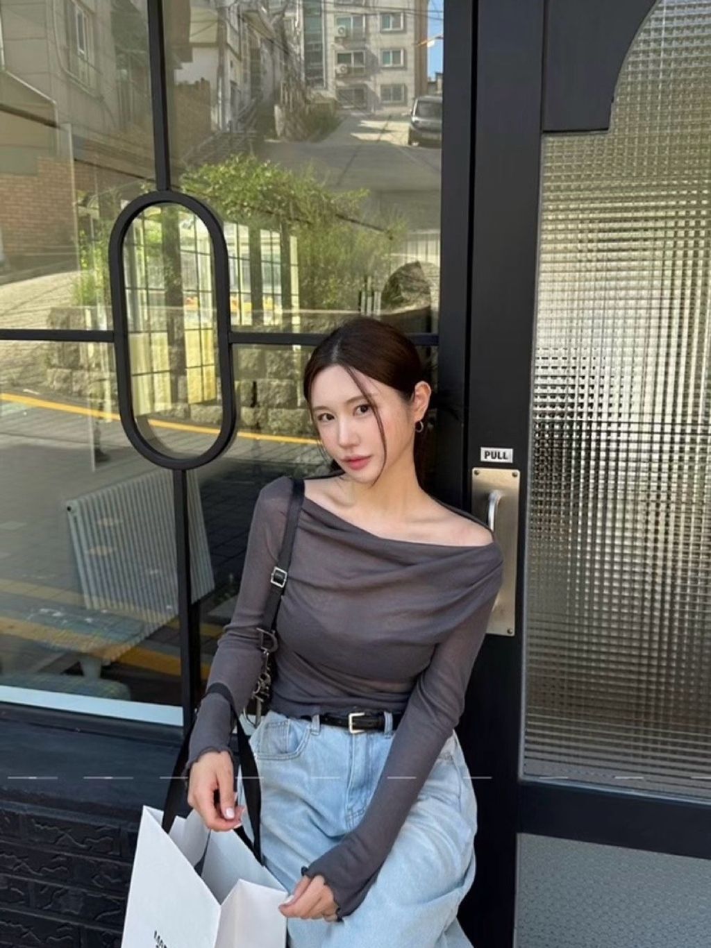 tw-11134207-81ztg-mfsawm0nmp6w33