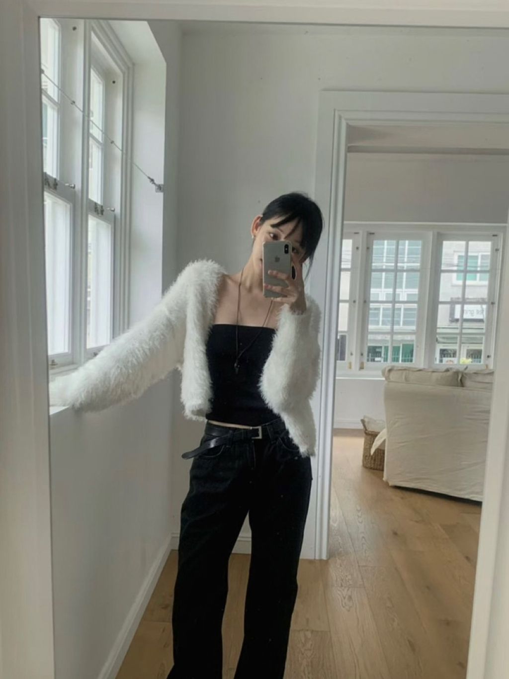 tw-11134207-81ztn-mfsam52w84cv93