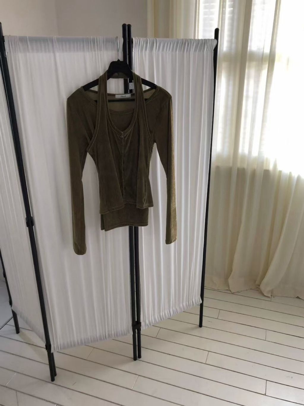 tw-11134207-81ztp-mfmq4xa9w4jy2f