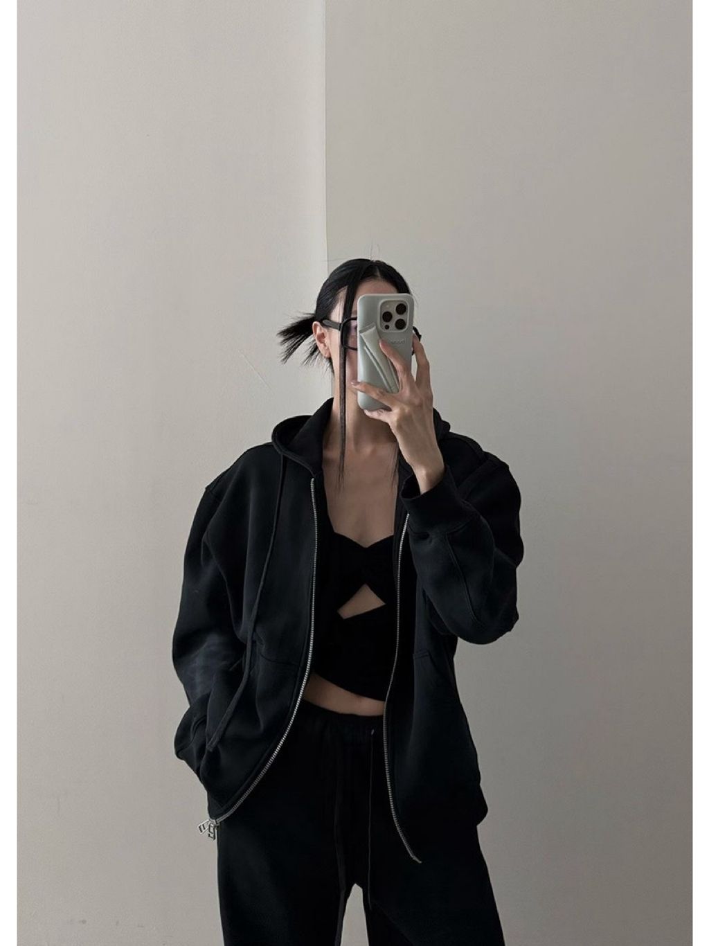 tw-11134207-81ztl-mezv8umchjbhec