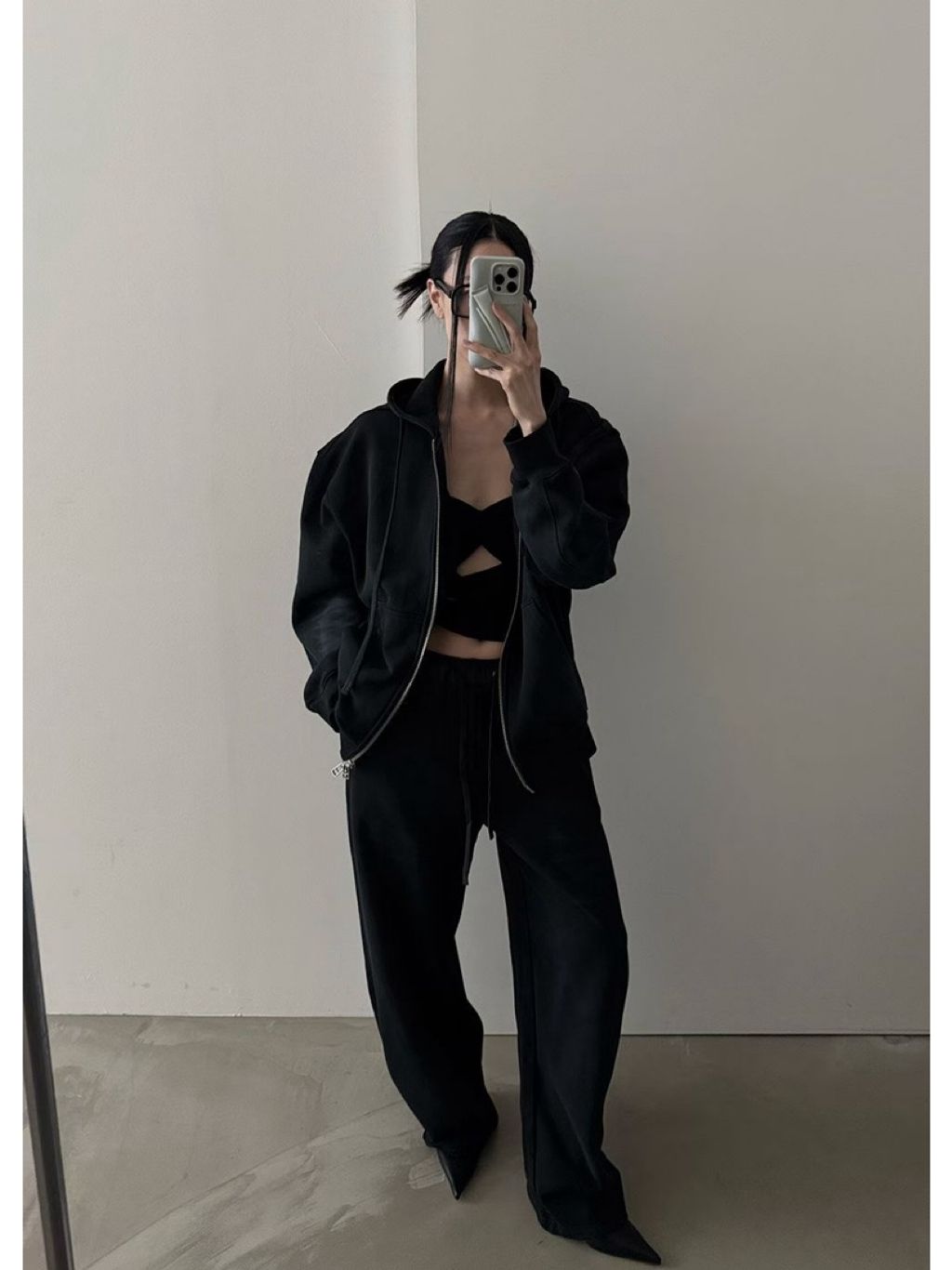 tw-11134207-81ztj-mezvb6oqxx5778