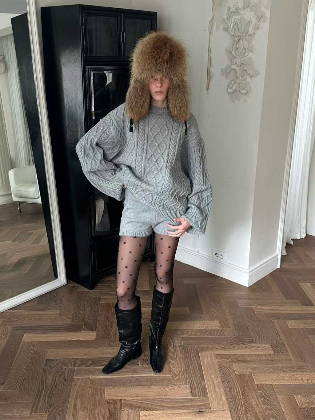 tw-11134207-81ztg-mg1sg3r8revg72