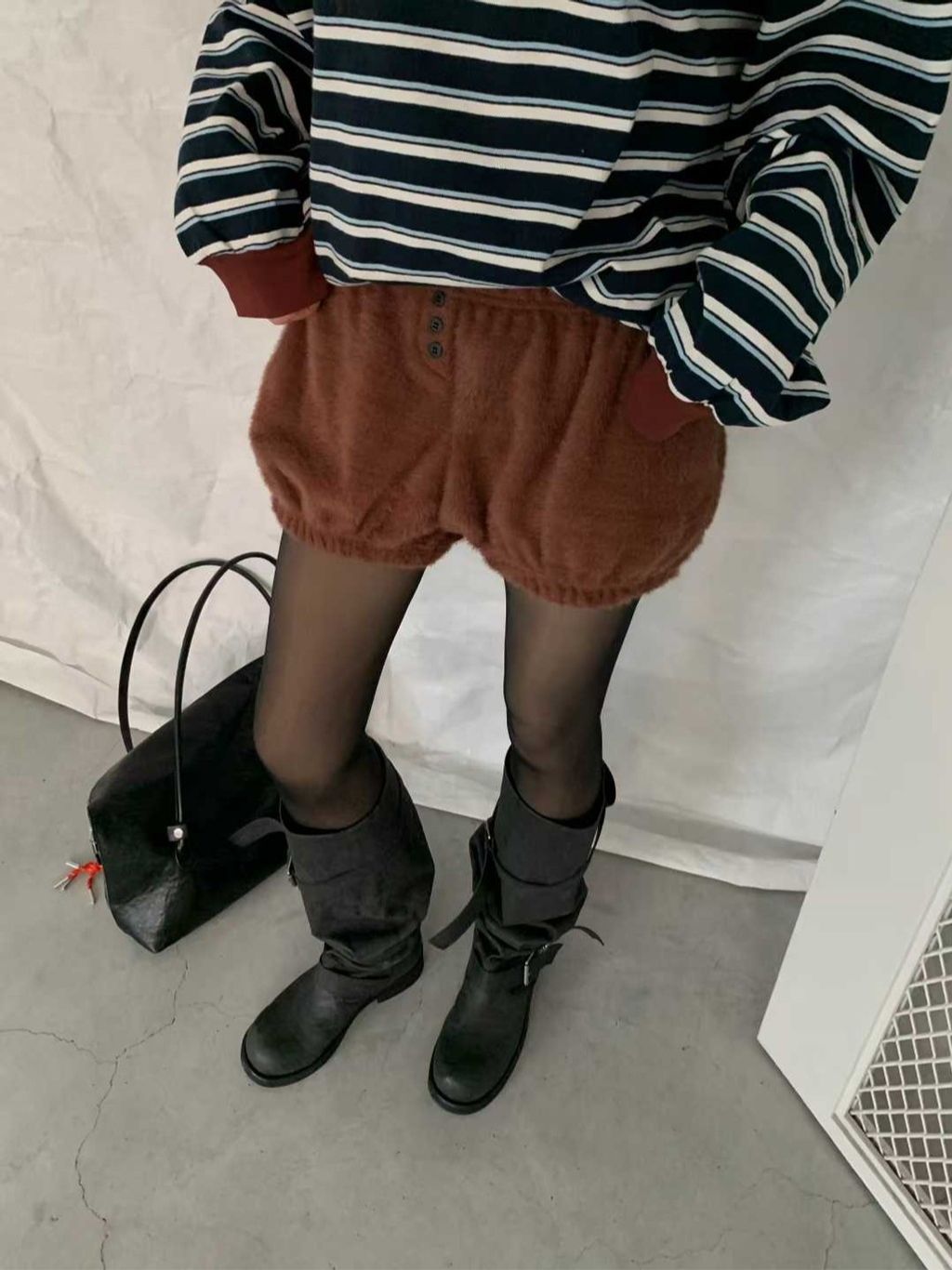 tw-11134207-81ztl-mgw885r51r0q28