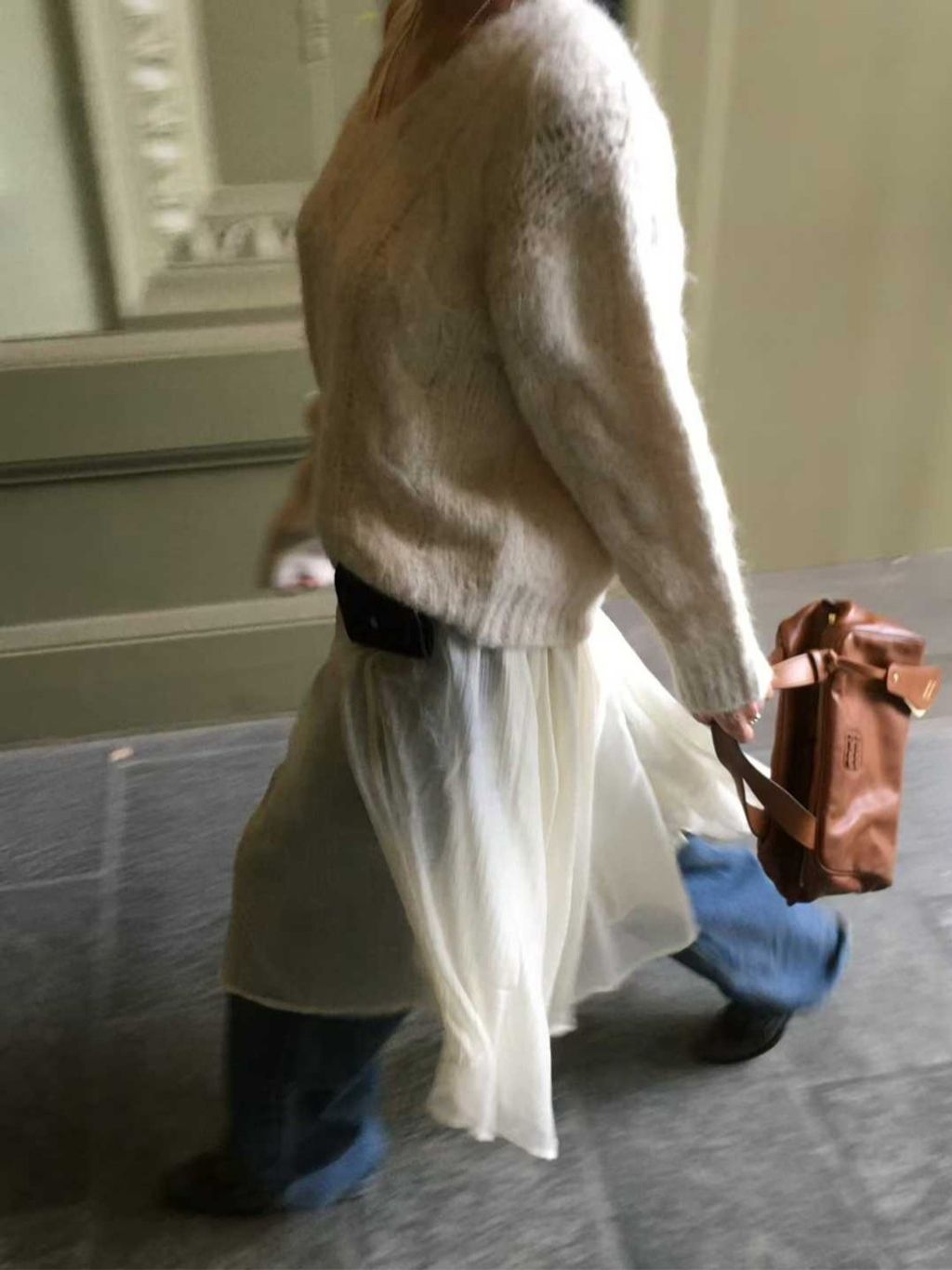 tw-11134207-81ztm-mgwbjmblq77y2f