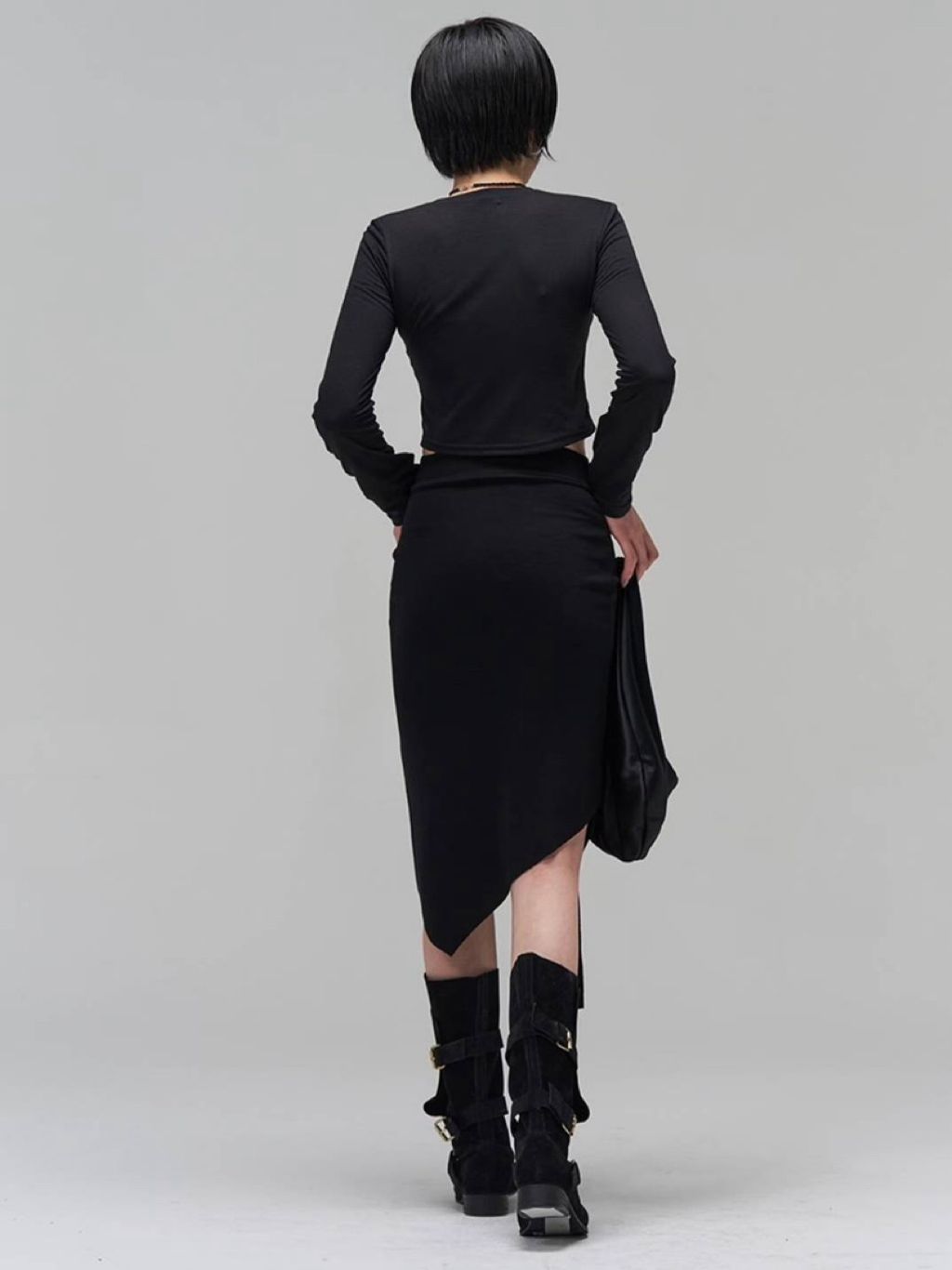 tw-11134207-81ztm-mg8rycesii2zb3