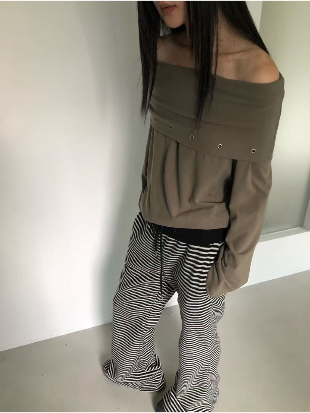 tw-11134207-81ztj-mhsmmld73htt9f