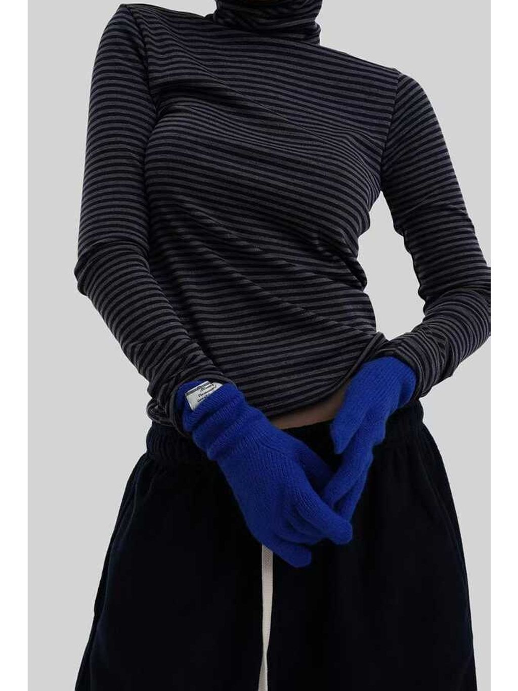 tw-11134207-81zti-mhria58djjt12d