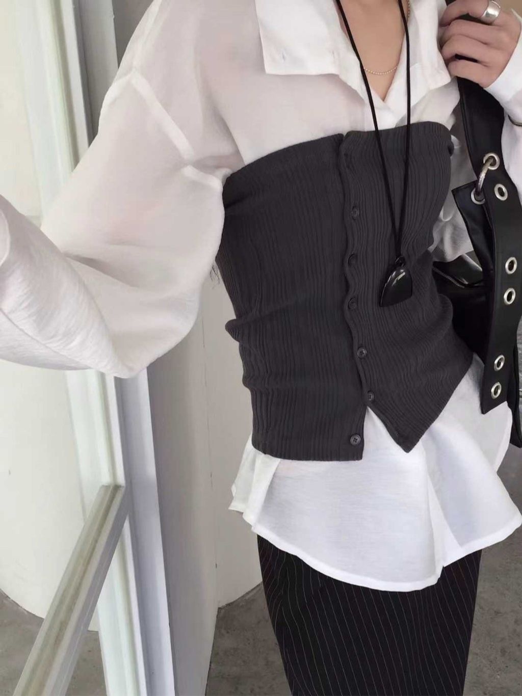 tw-11134207-81ztl-mjmrf4ynqdxj40