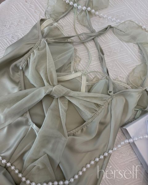 AAF9D1FA-0036-43C2-8760-FA3E0588C488