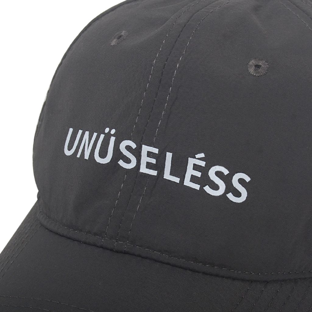 UN24SS026-NSTLogo速乾帽-鐵灰特寫
