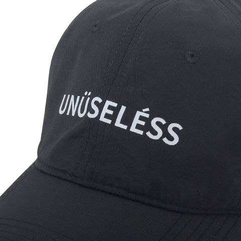 UN24SS026-NSTLogo速乾帽-黑色特寫