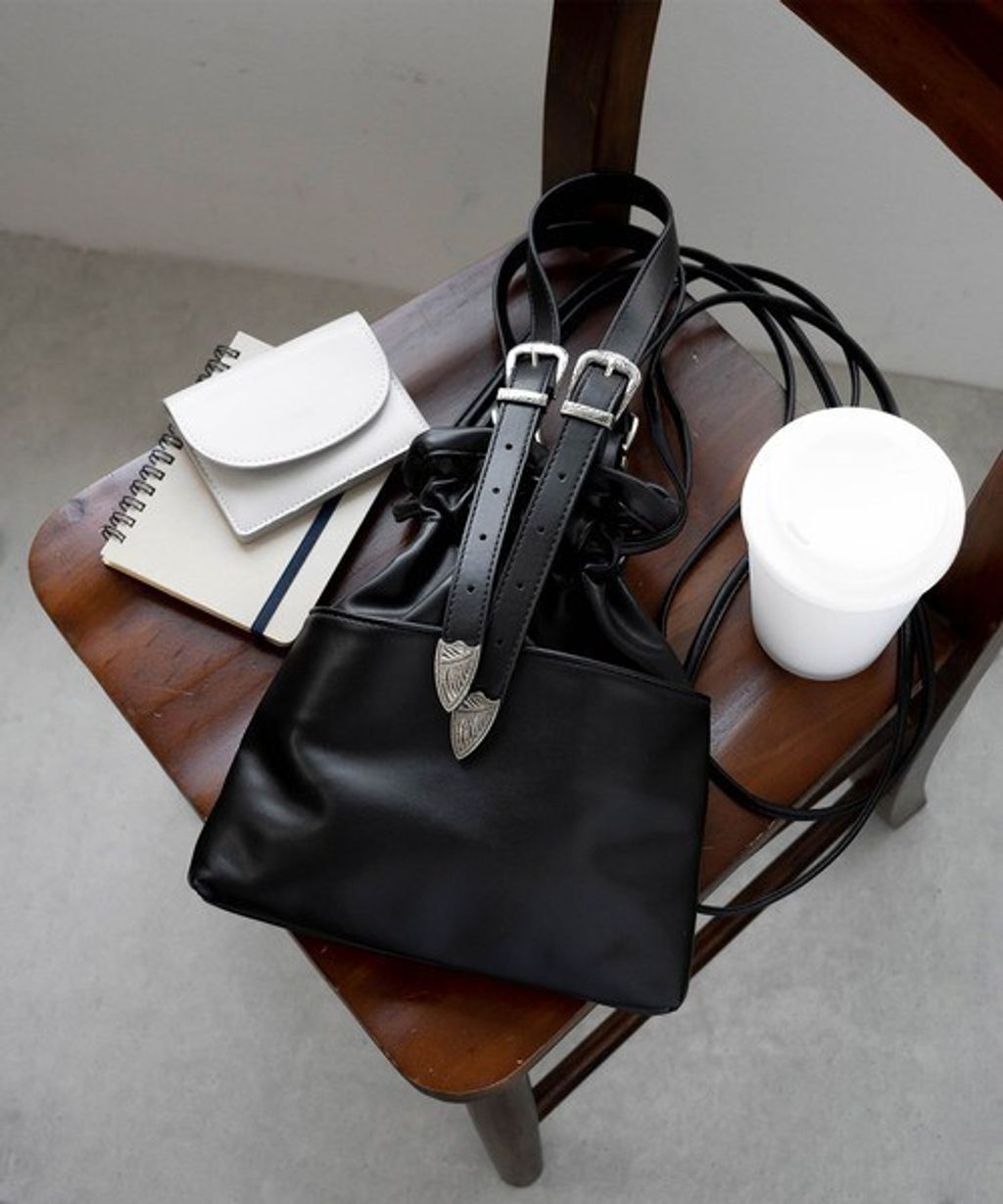 D7AA81AE-C7F1-44C3-869B-90F8C79BC3B3