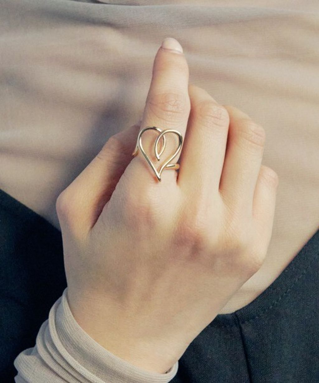 1CD7284D-ED92-4F37-A83E-866C9C7A6D63