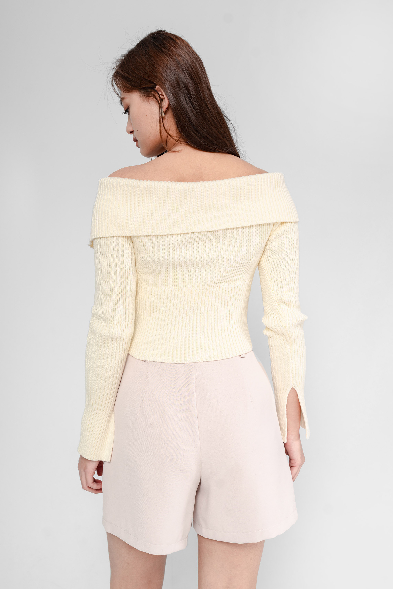 Queena Knit Off Shoulder Top11