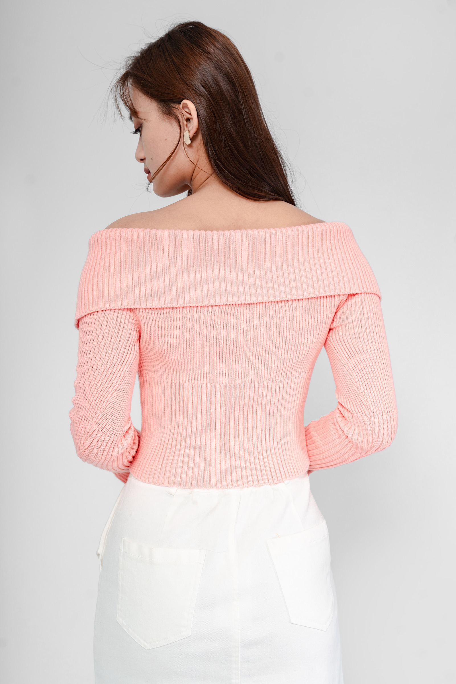 Queena Knit Off Shoulder Top19