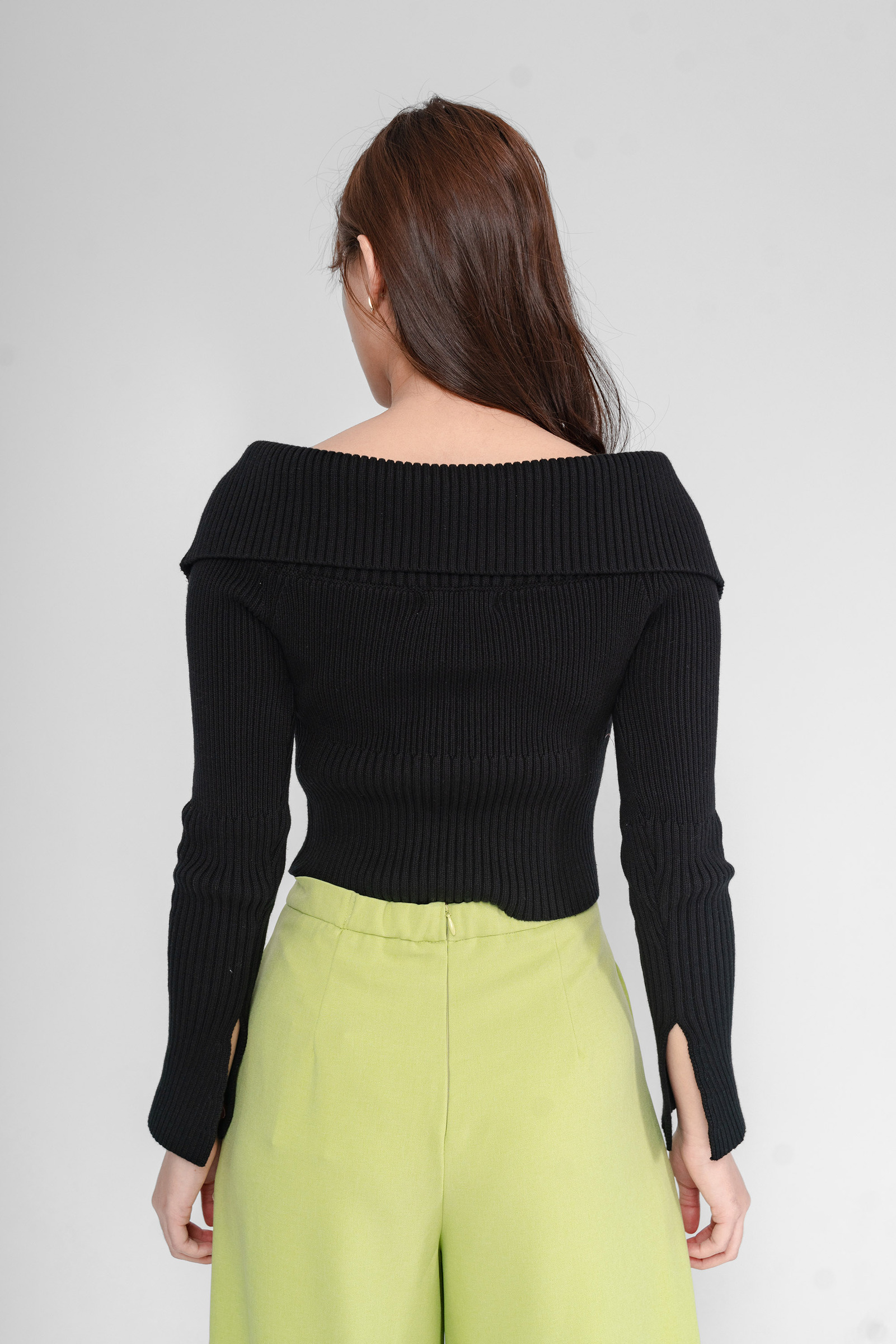 Queena Knit Off Shoulder Top5