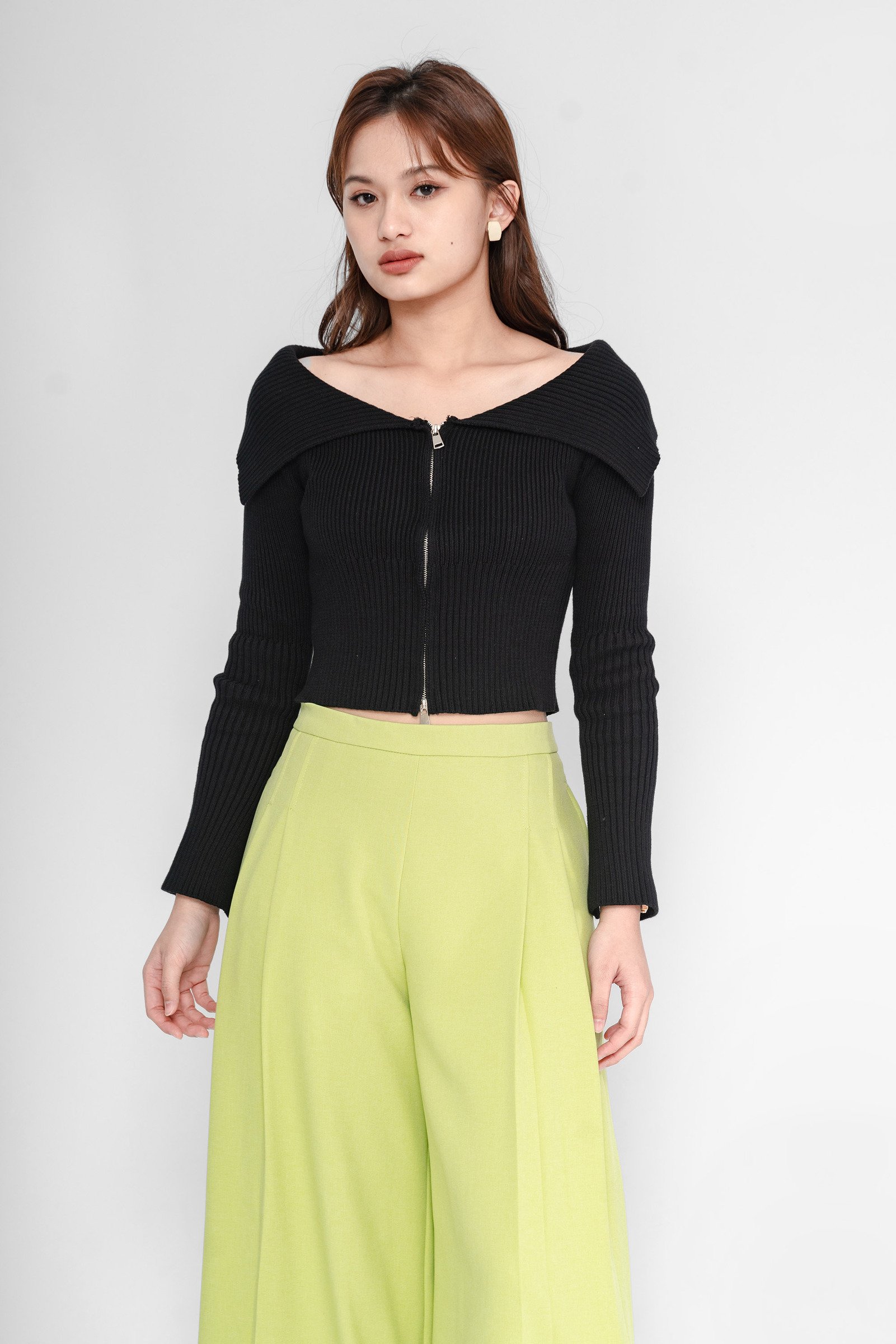 Queena Knit Off Shoulder Top2